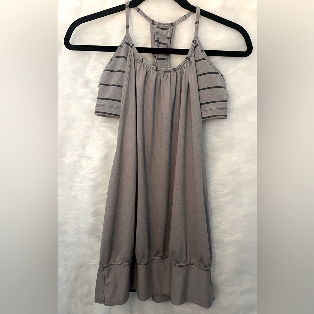 Lululemon No Limits Tank - Size 8